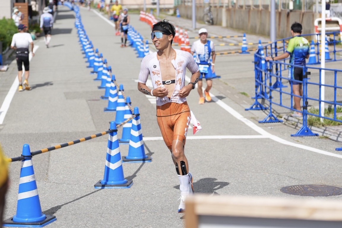 レース中に走るKODAの大石和弘選手